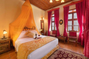 Nikos Takis Fashion hotel